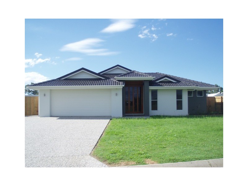 15 Traviston Way, Burrum Heads QLD 4659