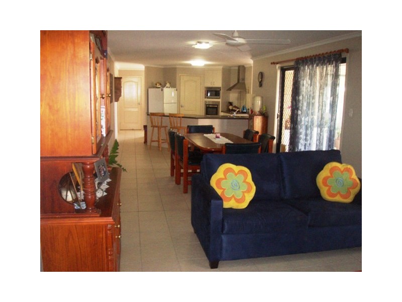 40 Sunrise Cres, Burrum Heads QLD 4659