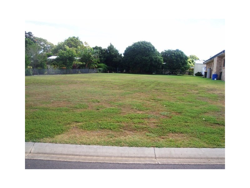 68 Sunrise Cr, Burrum Heads QLD 4659