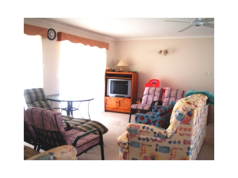 81 Riverview Dr, Burrum Heads QLD 4659