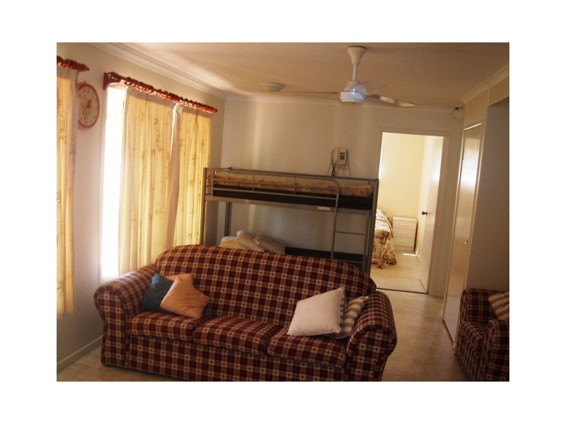 81 Riverview Dr, Burrum Heads QLD 4659