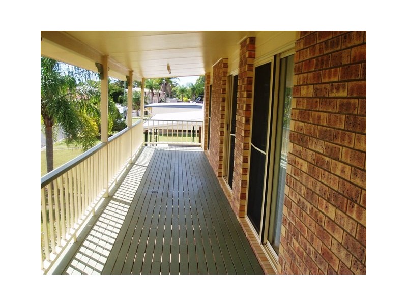 81 Riverview Dr, Burrum Heads QLD 4659