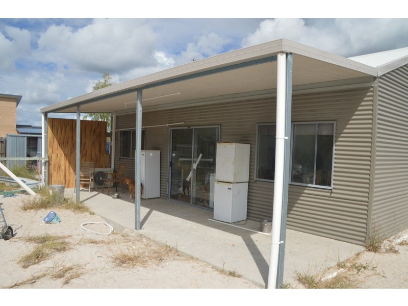 4 Eds Place, Burrum Heads QLD 4659
