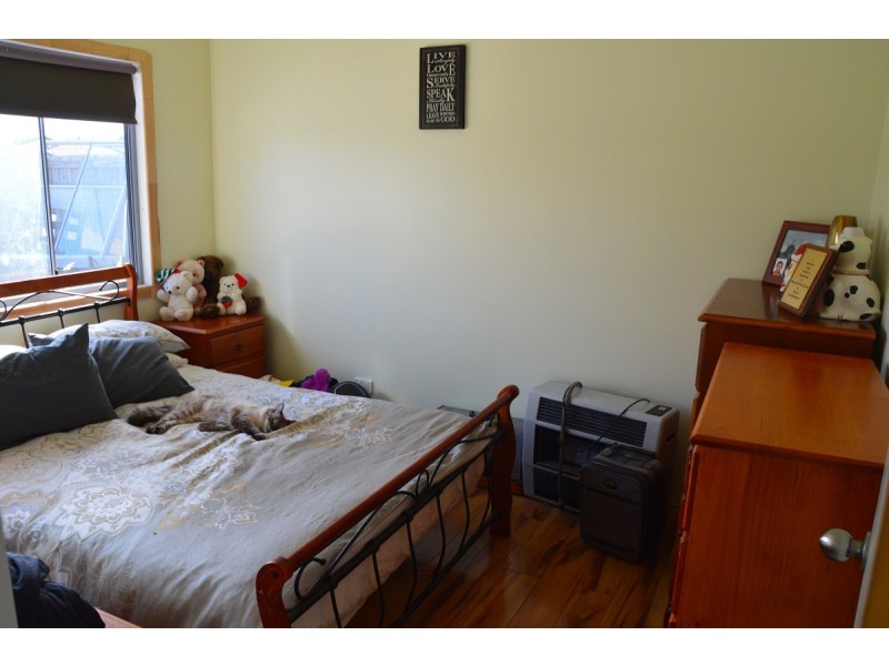 4 Eds Place, Burrum Heads QLD 4659