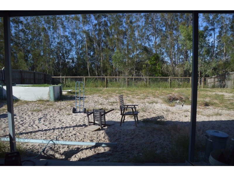 4 Eds Place, Burrum Heads QLD 4659