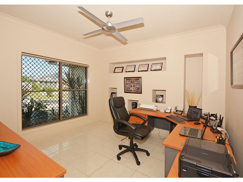 8 Lucas Drive, Burrum Heads QLD 4659