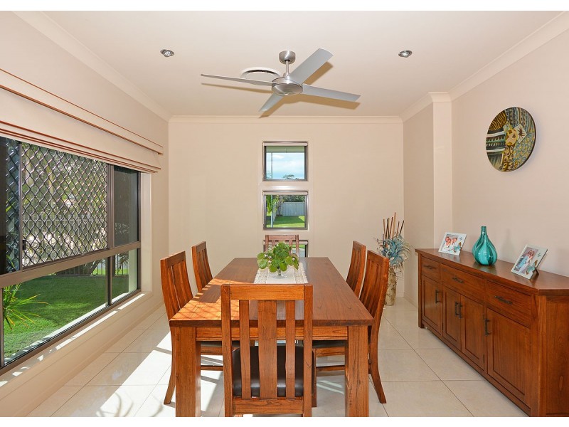 8 Lucas Drive, Burrum Heads QLD 4659