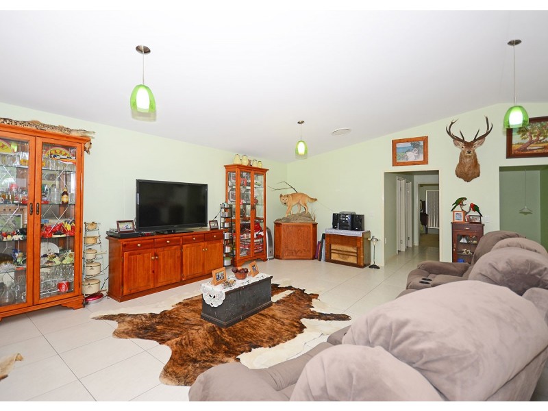 6 Torbanlea Street, Burrum Heads QLD 4659