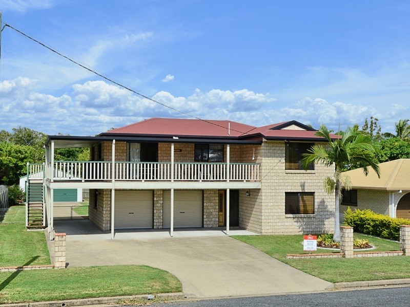 77 Burrum Street, Burrum Heads QLD 4659