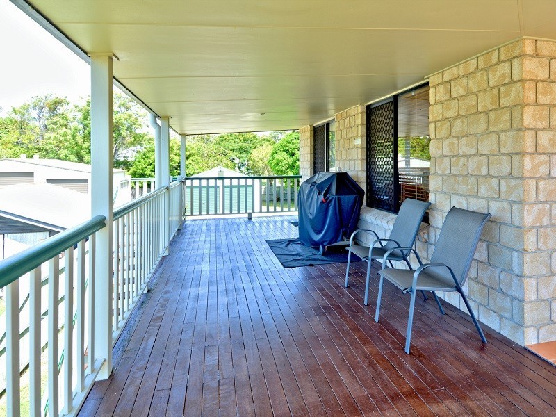77 Burrum Street, Burrum Heads QLD 4659