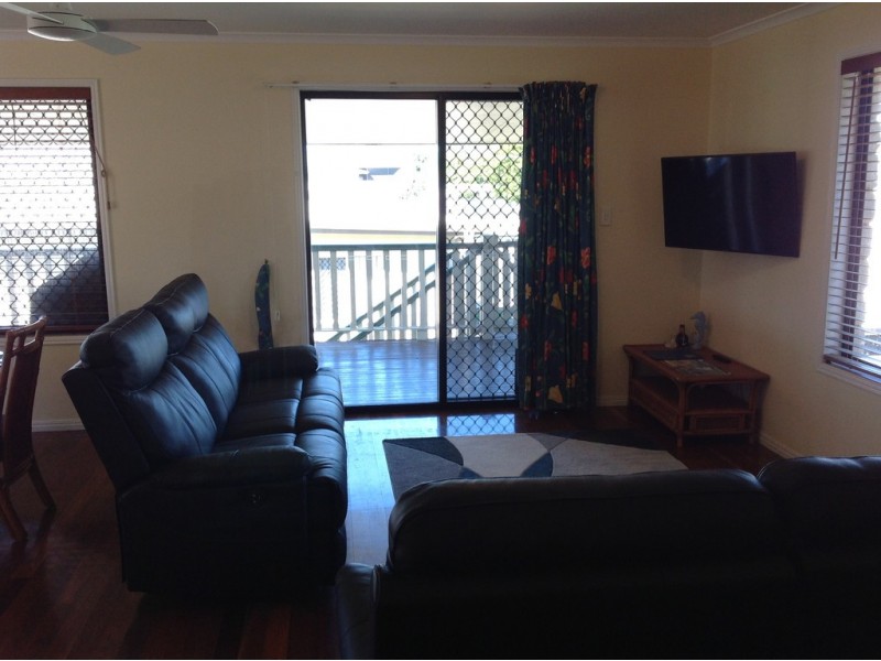 77 Burrum Street, Burrum Heads QLD 4659