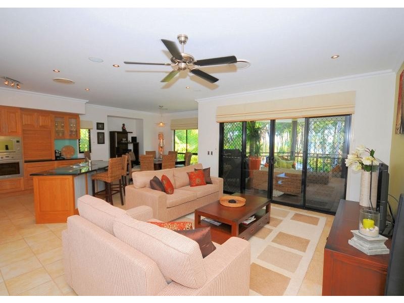 38 Shellcot, Toogoom QLD 4655