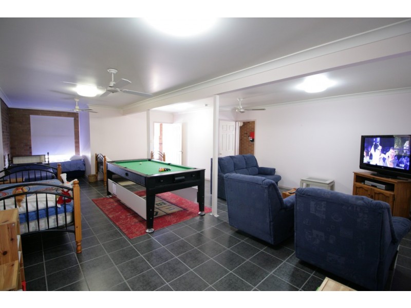 14 Travis Road, Burrum Heads QLD 4659