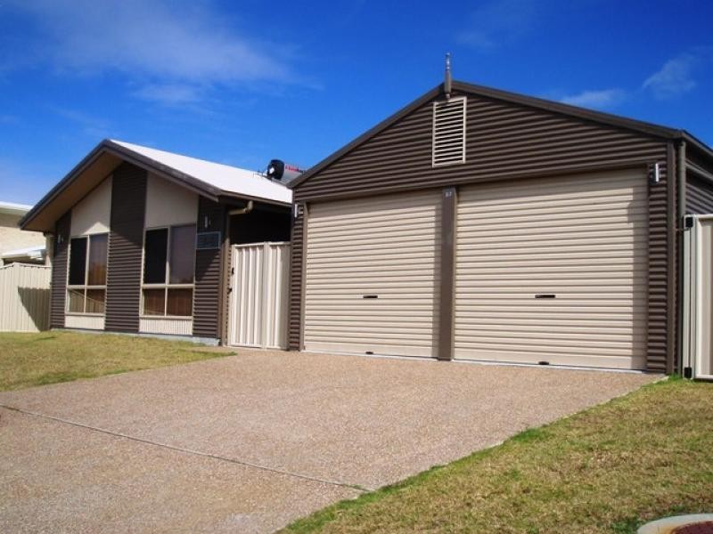 57 Beach Drive, Burrum Heads QLD 4659