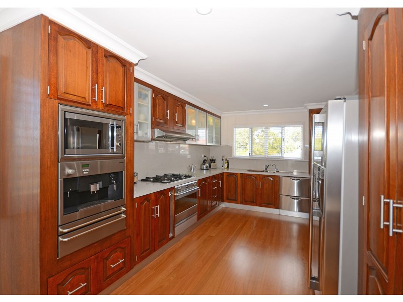 6 Burrum Street, Burrum Heads QLD 4659