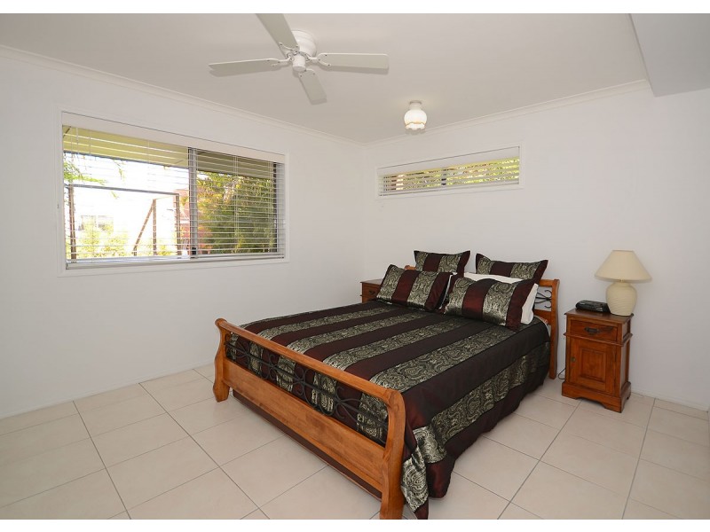 6 Burrum Street, Burrum Heads QLD 4659