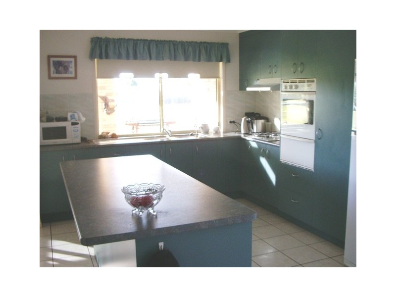 42 Orchid Drive, Burrum Heads QLD 4659