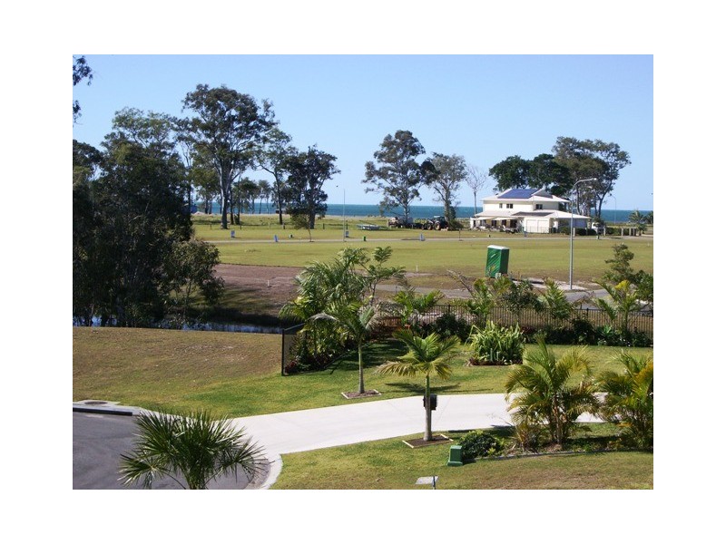 1 Cockle Crt, Burrum Heads QLD 4659