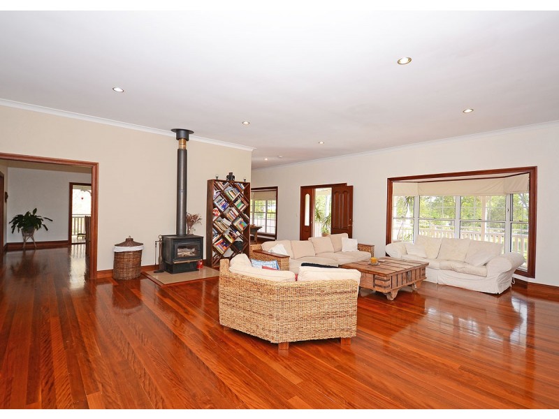 7 Dreamtime Avenue, Burrum Heads QLD 4659