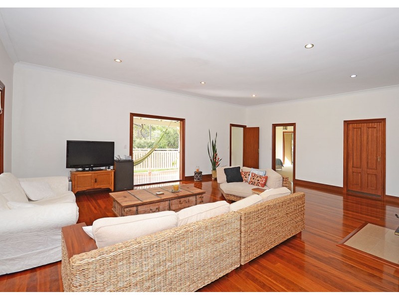 7 Dreamtime Avenue, Burrum Heads QLD 4659