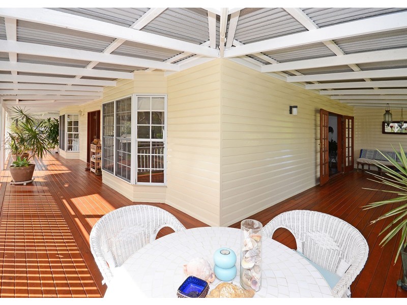 7 Dreamtime Avenue, Burrum Heads QLD 4659