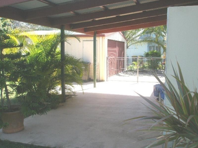 5 Travis Road, Burrum Heads QLD 4659