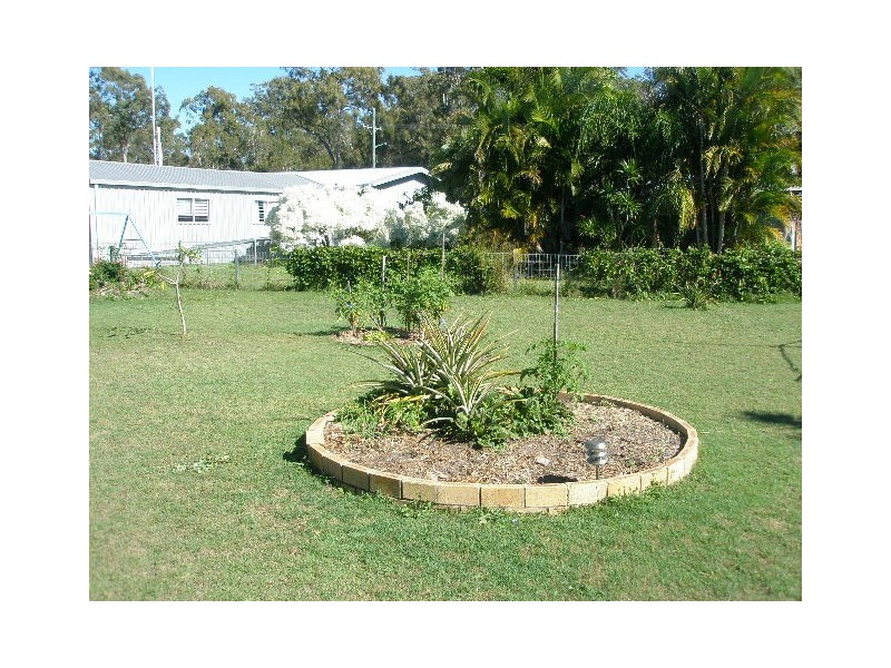 5 Travis Road, Burrum Heads QLD 4659