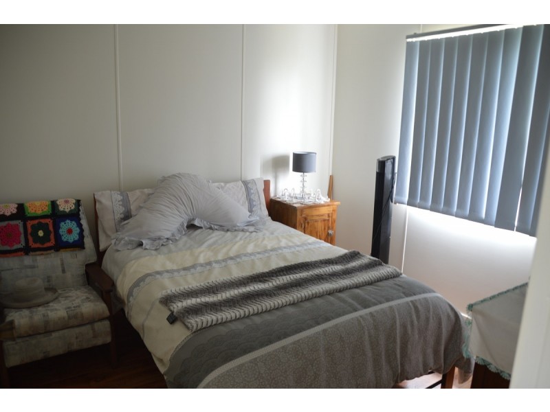 69 Riverview Dr, Burrum Heads QLD 4659