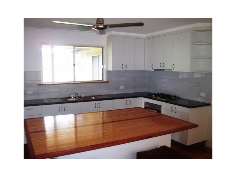 28 Kent Street, Torbanlea QLD 4662