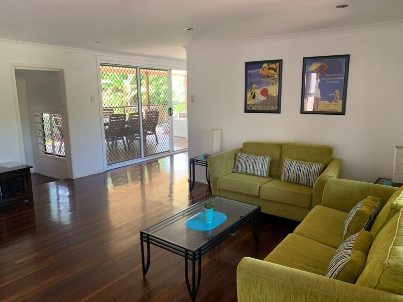 8 Ross Street, Burrum Heads QLD 4659