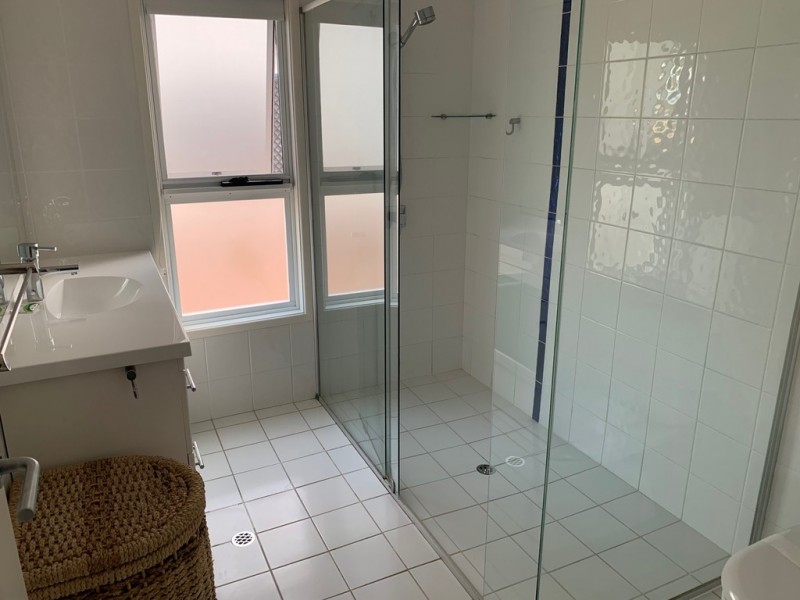 8 Ross Street, Burrum Heads QLD 4659