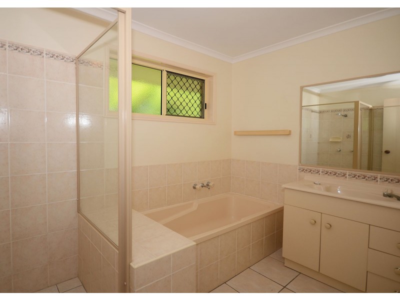 2 Amber Court, Burrum Heads QLD 4659