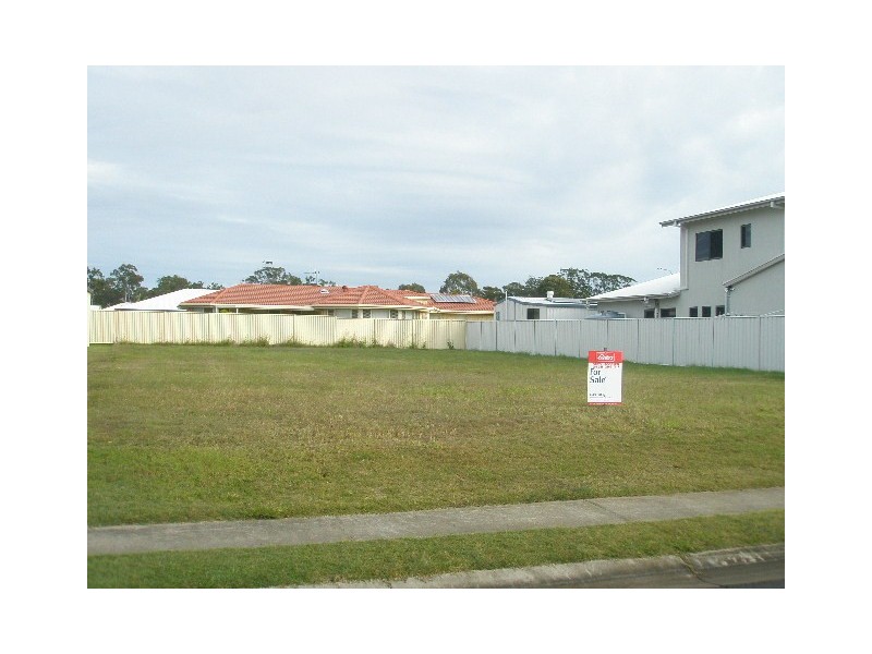 114 Riverview Drive, Burrum Heads QLD 4659