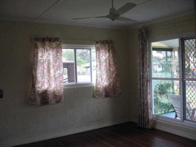 17 Howard Street, Burrum Heads QLD 4659