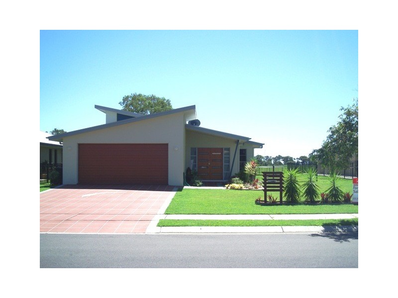8 Barramundi Drive, Burrum Heads QLD 4659