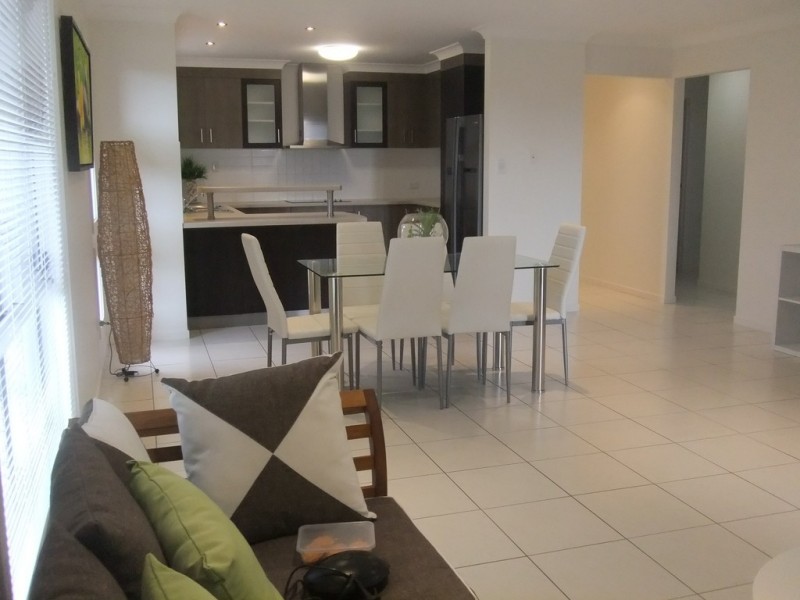 8 Barramundi Drive, Burrum Heads QLD 4659