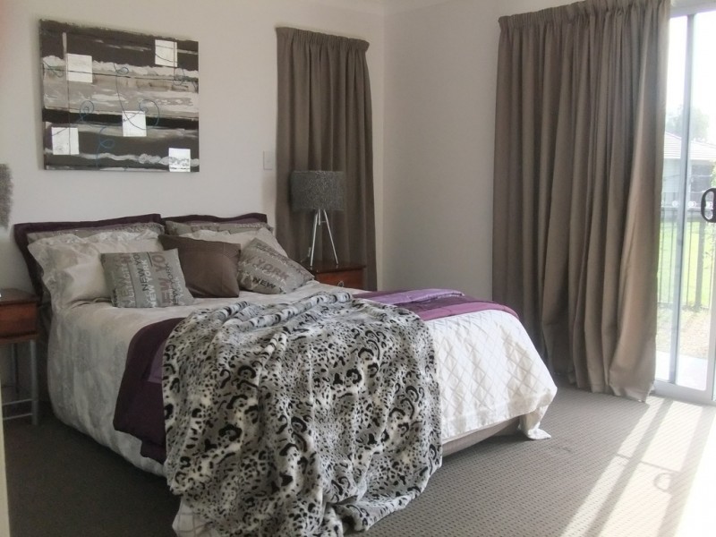 8 Barramundi Drive, Burrum Heads QLD 4659