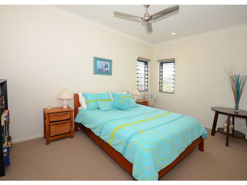 42 Travston Way, Burrum Heads QLD 4659