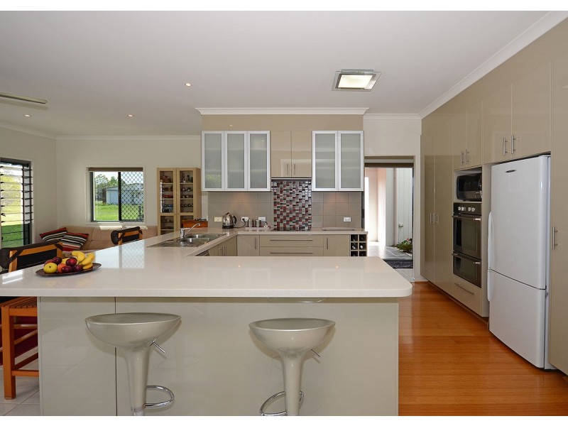 42 Travston Way, Burrum Heads QLD 4659