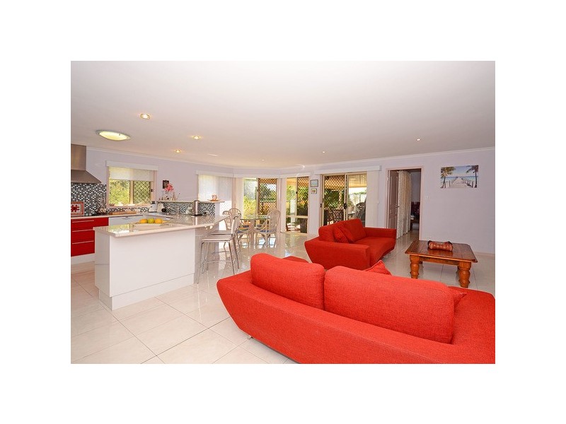 29 Lucas Drive, Burrum Heads QLD 4659
