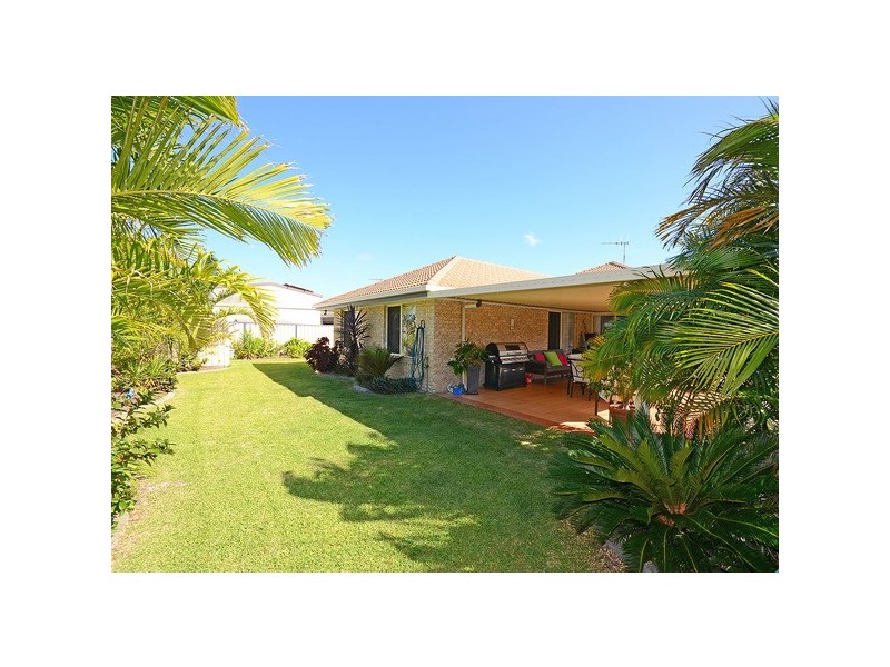 29 Lucas Drive, Burrum Heads QLD 4659
