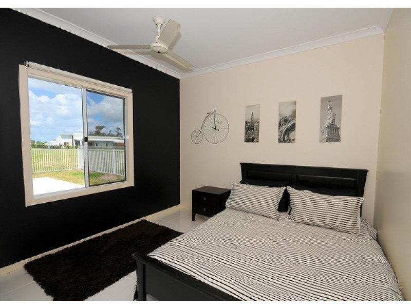 24 Sandcastles Circuit, Burrum Heads QLD 4659