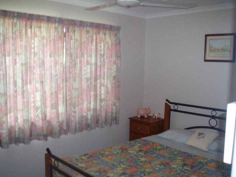 17 Hoffman Street, Burrum Heads QLD 4659