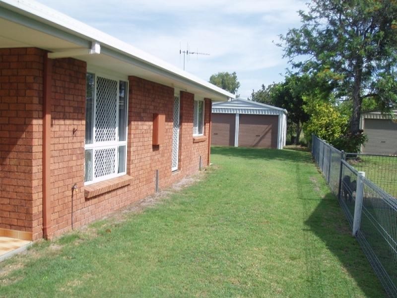 17 Hoffman Street, Burrum Heads QLD 4659