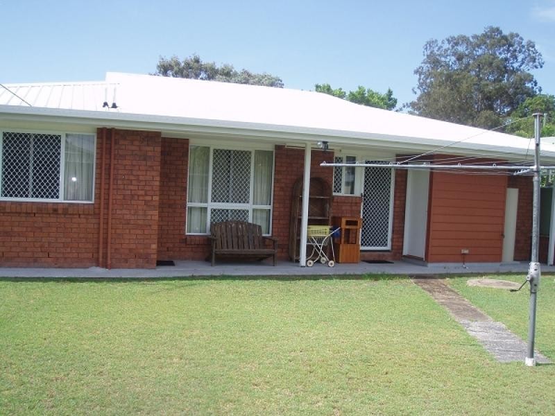 17 Hoffman Street, Burrum Heads QLD 4659