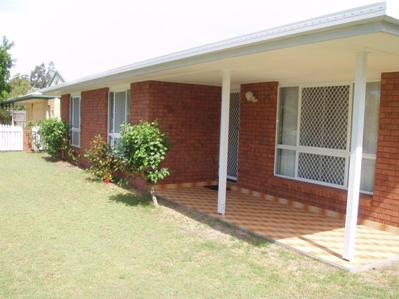 17 Hoffman Street, Burrum Heads QLD 4659