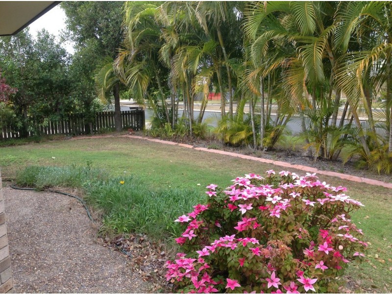 32 Beach Drive, Burrum Heads QLD 4659