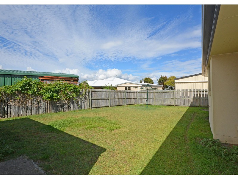 8 Krista Court, Burrum Heads QLD 4659