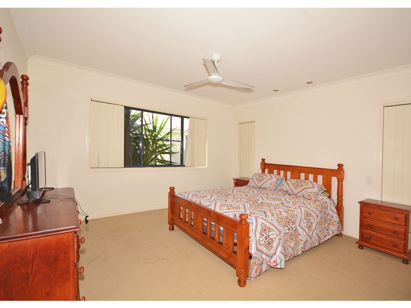 8 Krista Court, Burrum Heads QLD 4659