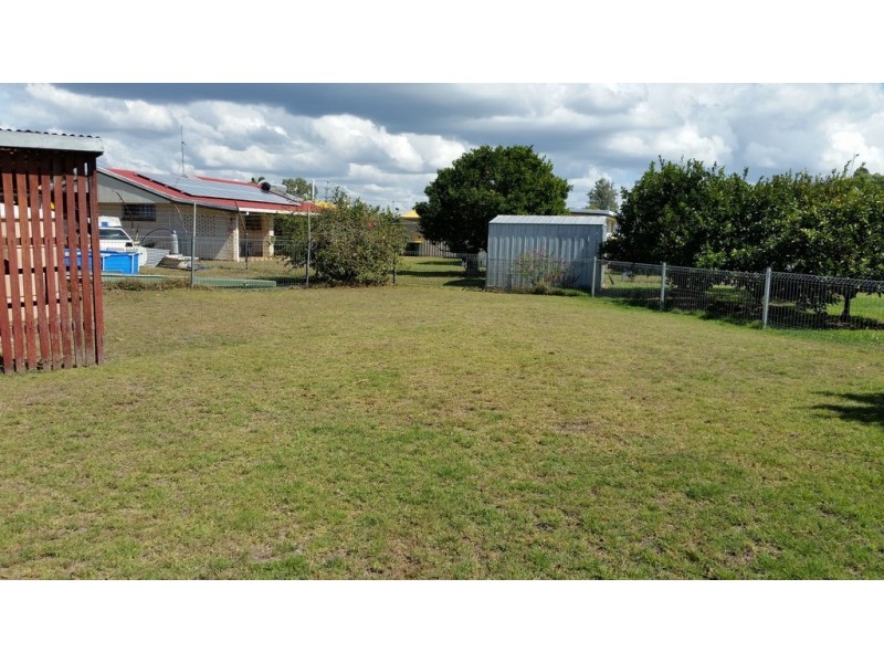 37 Burrum Heads Road, Burrum Heads QLD 4659